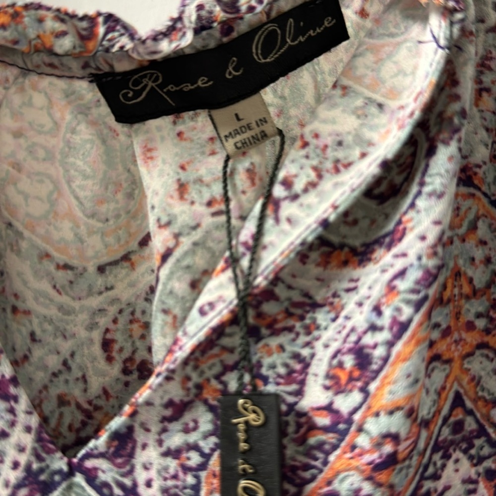 NWT Rose and Olivia tank L